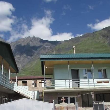 Kera Guest House Kazbegi Exterior foto